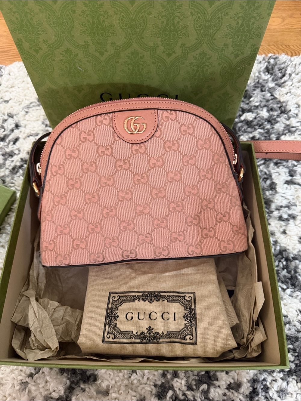 Gucci Pink GG Canvas Crossbody Bag with Gold Hardware - Picture 3 of 16